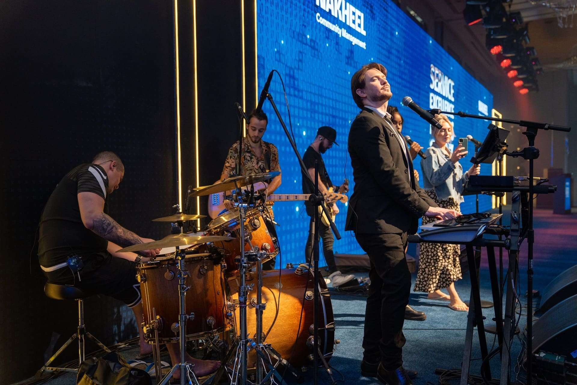 live band performance (3)